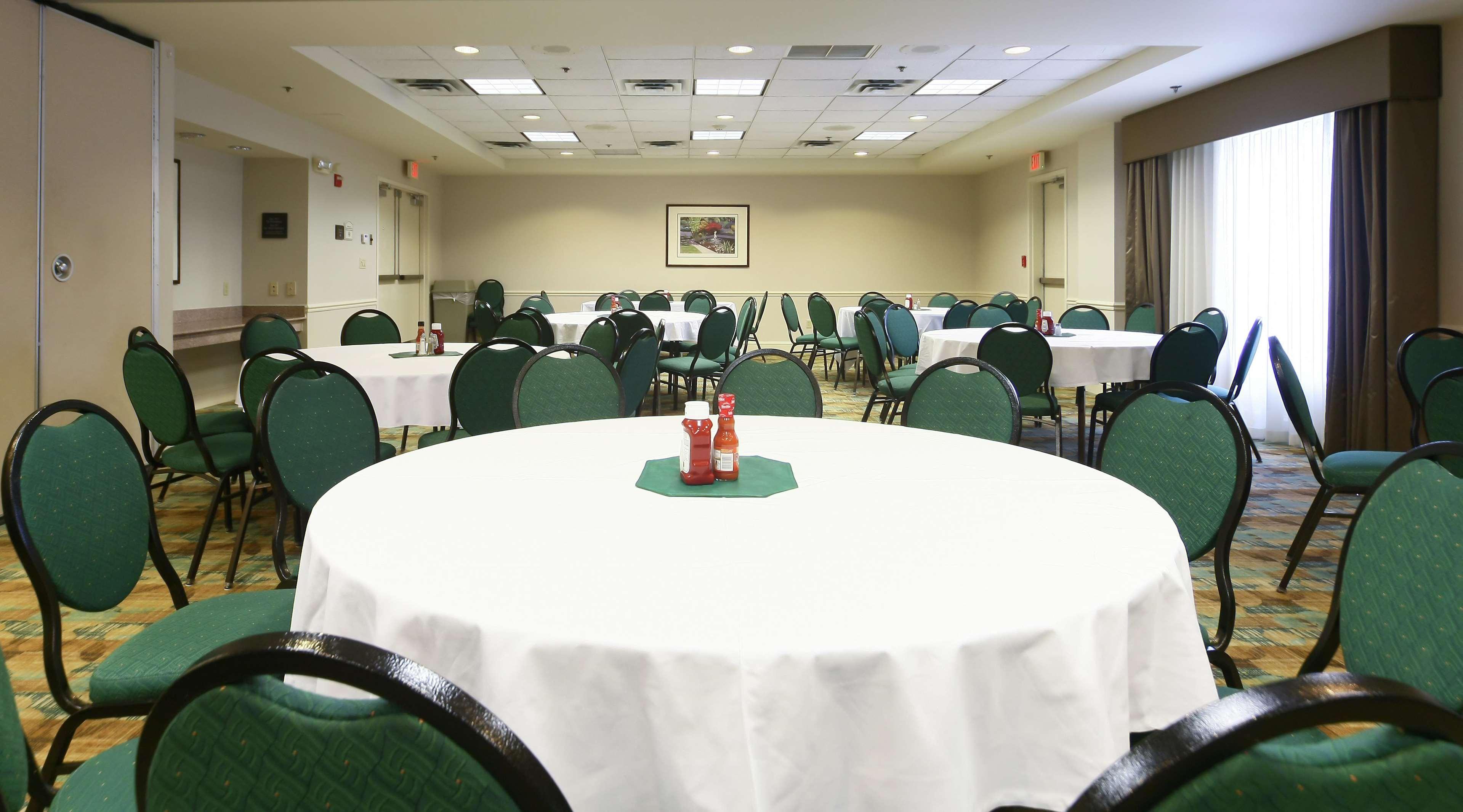 Hilton Garden Secaucus/meadowlands Secaucus