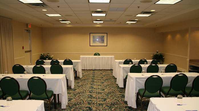 Hilton Garden Secaucus/meadowlands 3*